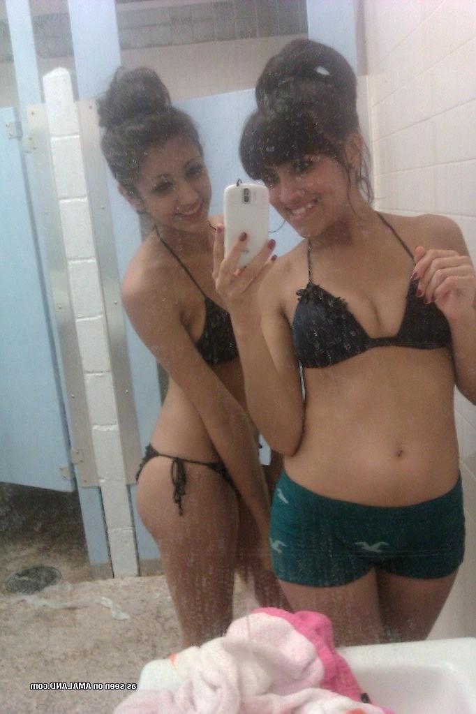 15P 18 year old lesbian amateur GFs licking pussies in candid photos