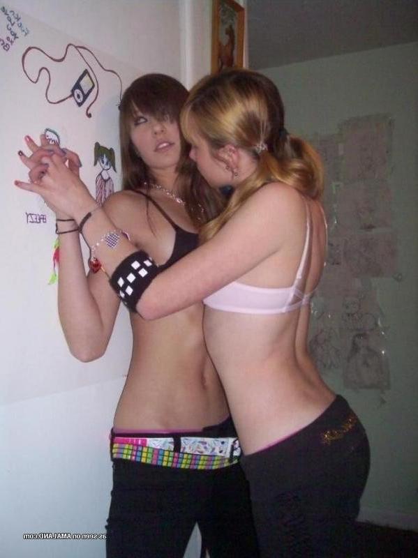 10P Horny wild lesbians licking lips amateur photos