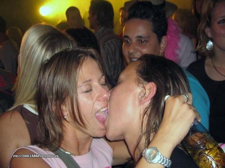 10P Horny wild lesbians licking lips amateur photos