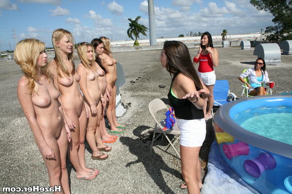 15P Amateur college teen lesbian sorority sisters eat pussy outdoors