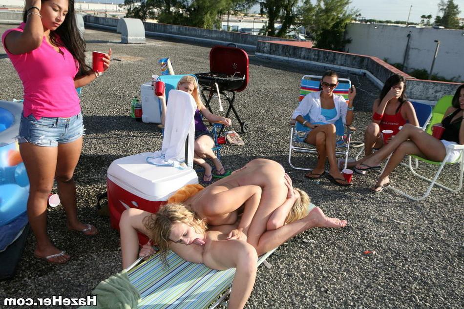 15P Amateur college teen lesbian sorority sisters eat pussy outdoors