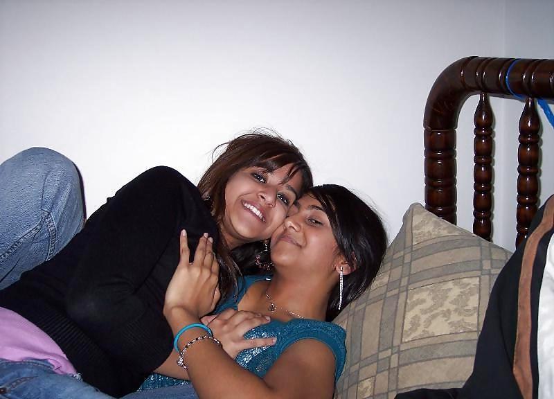 15P Indian and Pakistani lesbian slags