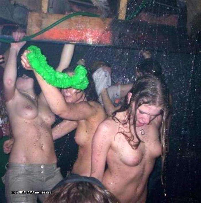16P Steamy picture set of sizzling hot and wild amateur lesbian parties