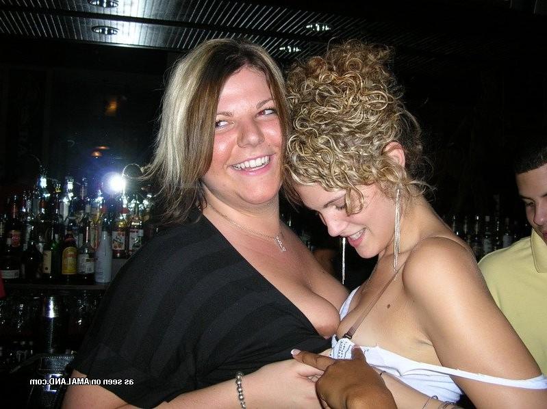 15P Nice flaming hot photos of amateur girls flashing tits