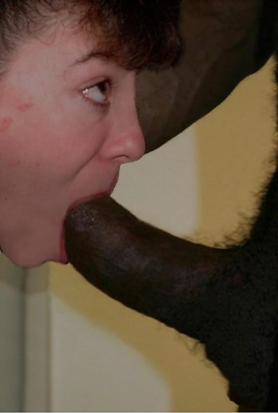 15P Horny housewife having sex in an interracial threesome