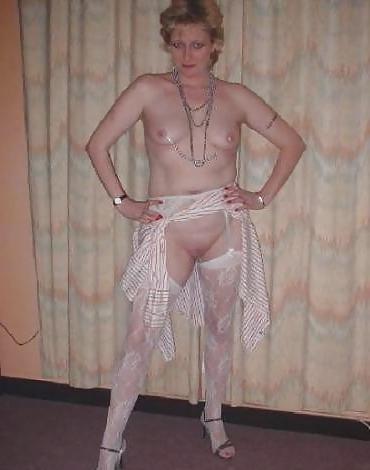 25P UK Amateur Milf Claire