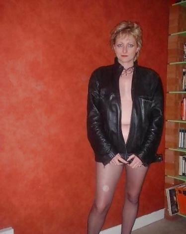 25P UK Amateur Milf Claire