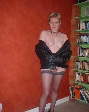25P UK Amateur Milf Claire