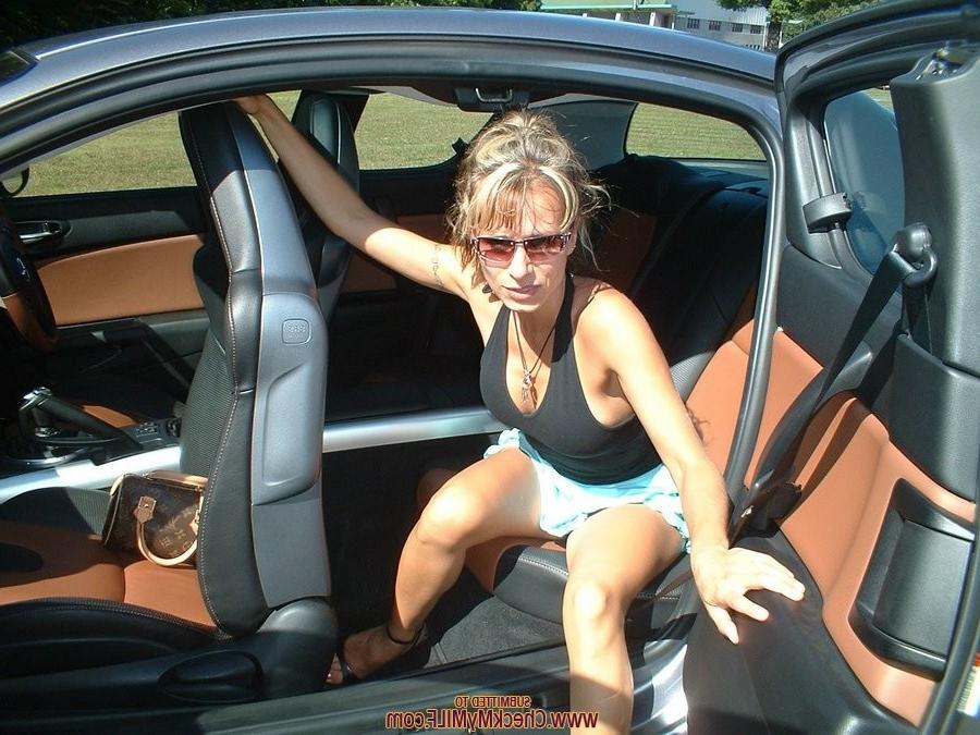 15P Sexy amateur milf