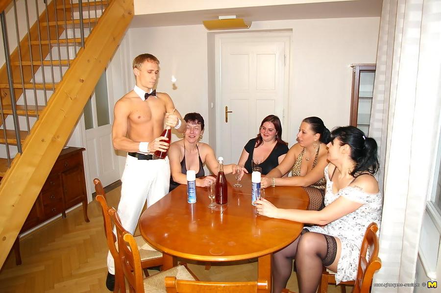 20P four lusty amateur matures getting banged by a single dude