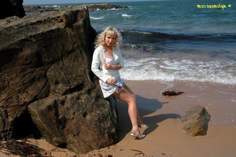 12P Blonde amateur milf in nylons on the beach