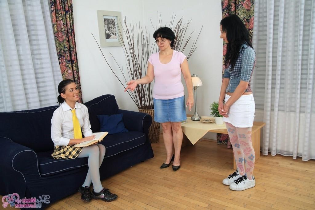 16P Perverted mature lesbians teaching young sluts how to please each other in the d