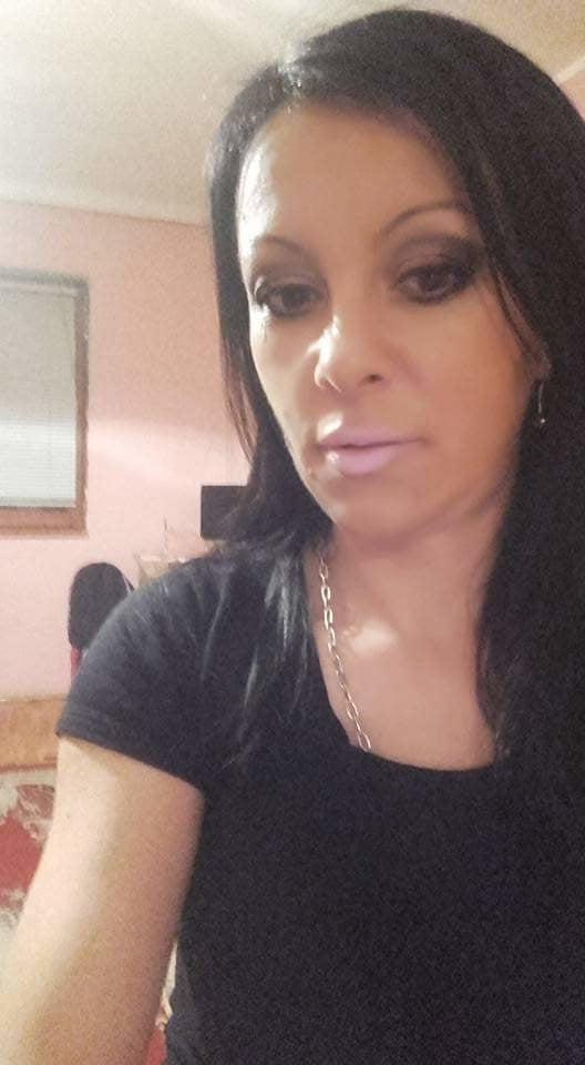 25P Serbian hot slut skinny milf mom Ankica Ristic