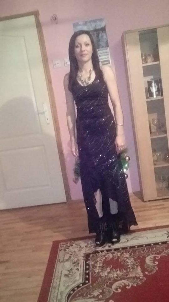 25P Serbian hot slut skinny milf mom Ankica Ristic