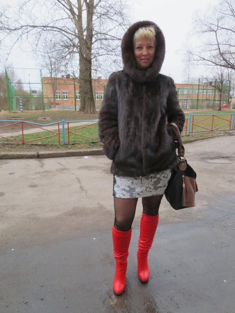 25P Hot Milf, Mature, Granny in Fur