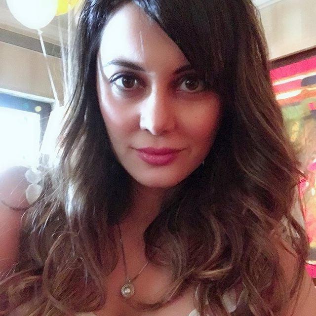 25P Sexy Indian Babes (Feet, Milf, Insta)