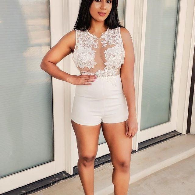 25P Sexy Indian Babes (Feet, Milf, Insta)