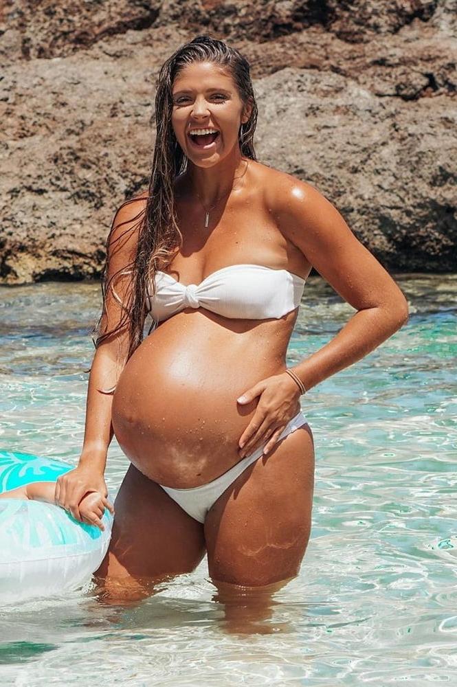 18P Pregnant amateur Megan with huge belly