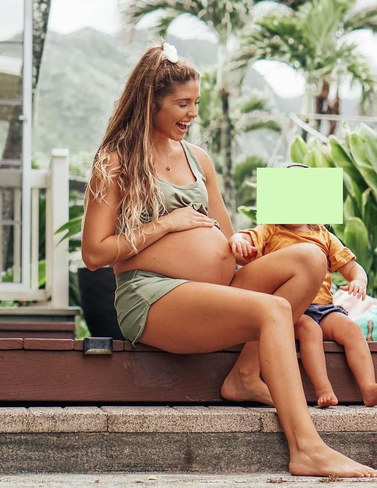 18P Pregnant amateur Megan with huge belly