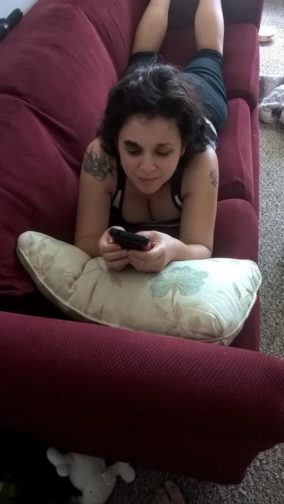 25P MILF Nikole (Xhamster profile Hotjam 2017)