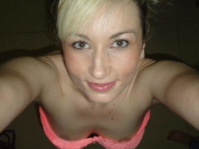 7P JUSTINE MILF FRENCH SLUT FROM LORIENT
