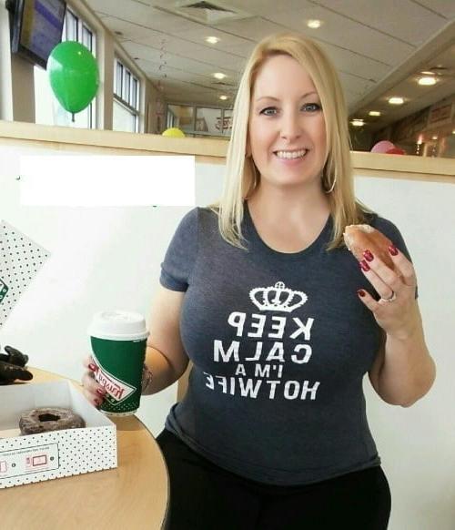 25P Beautiful and Busty MILFs 45