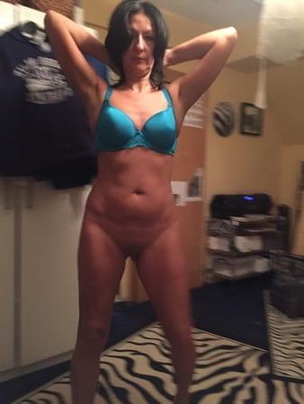 25P Anna horny german milf