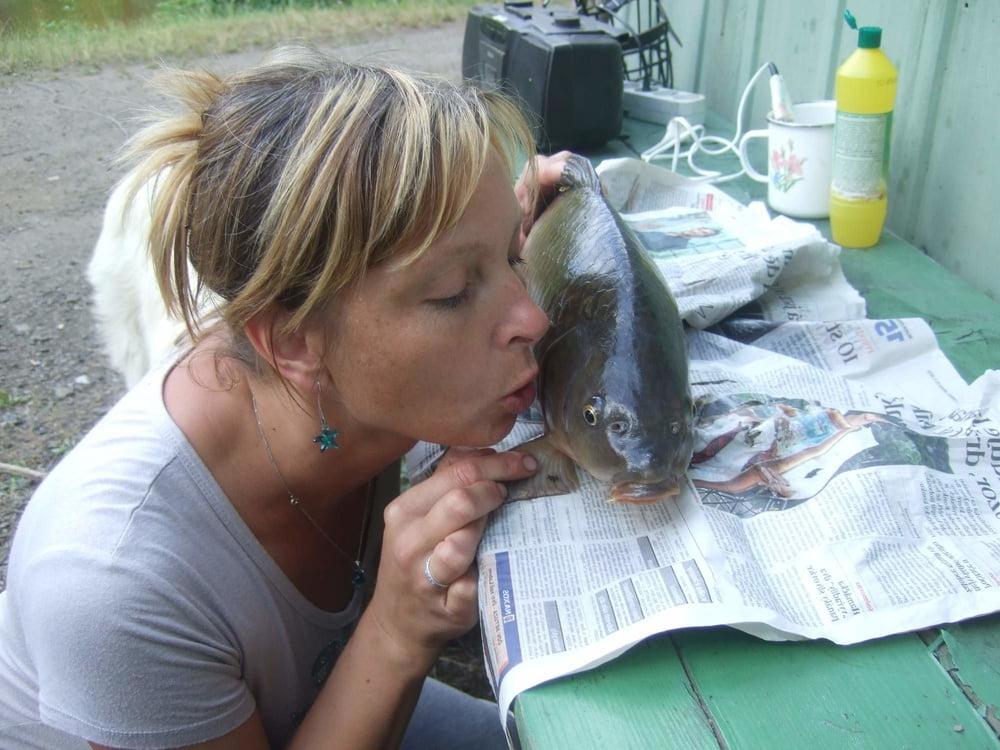 22P Eastern European Skinny Dipping Milf
