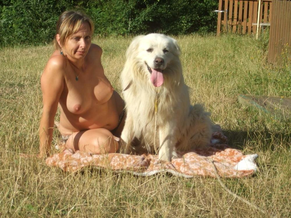 22P Eastern European Skinny Dipping Milf