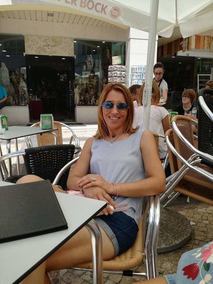 25P Hot milfs to comment