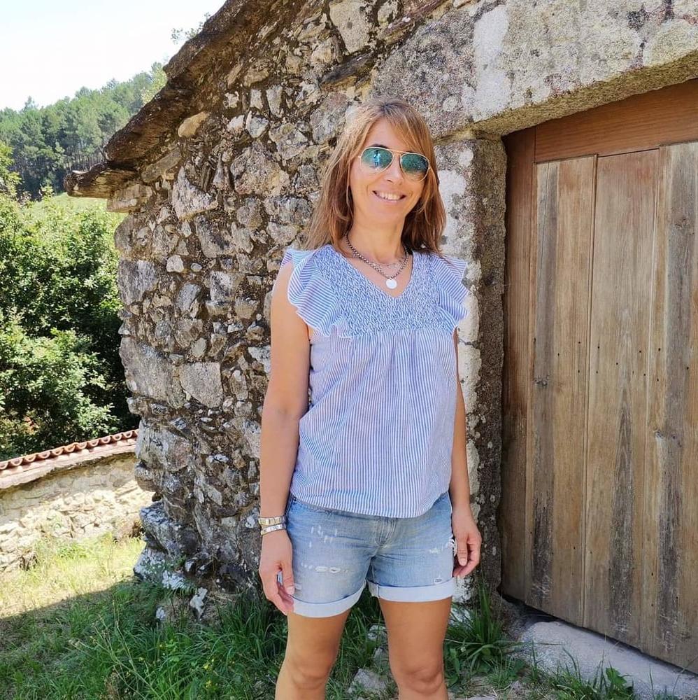 25P Hot milfs to comment