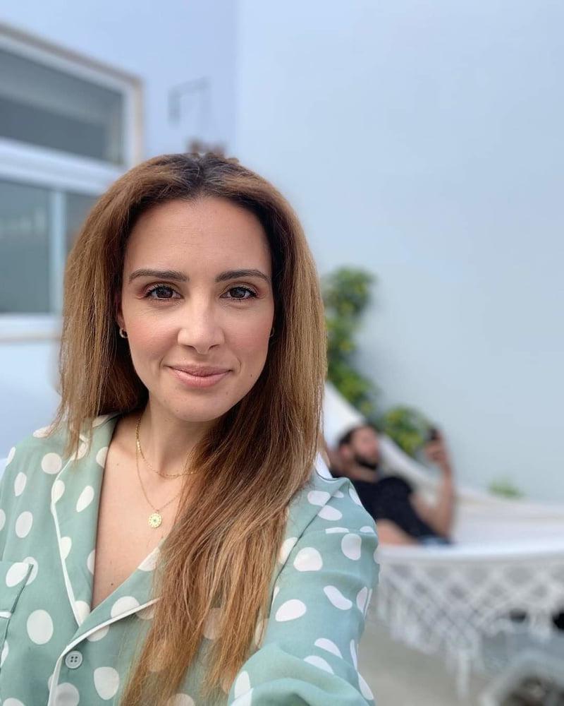 22P Super hot milf Carla