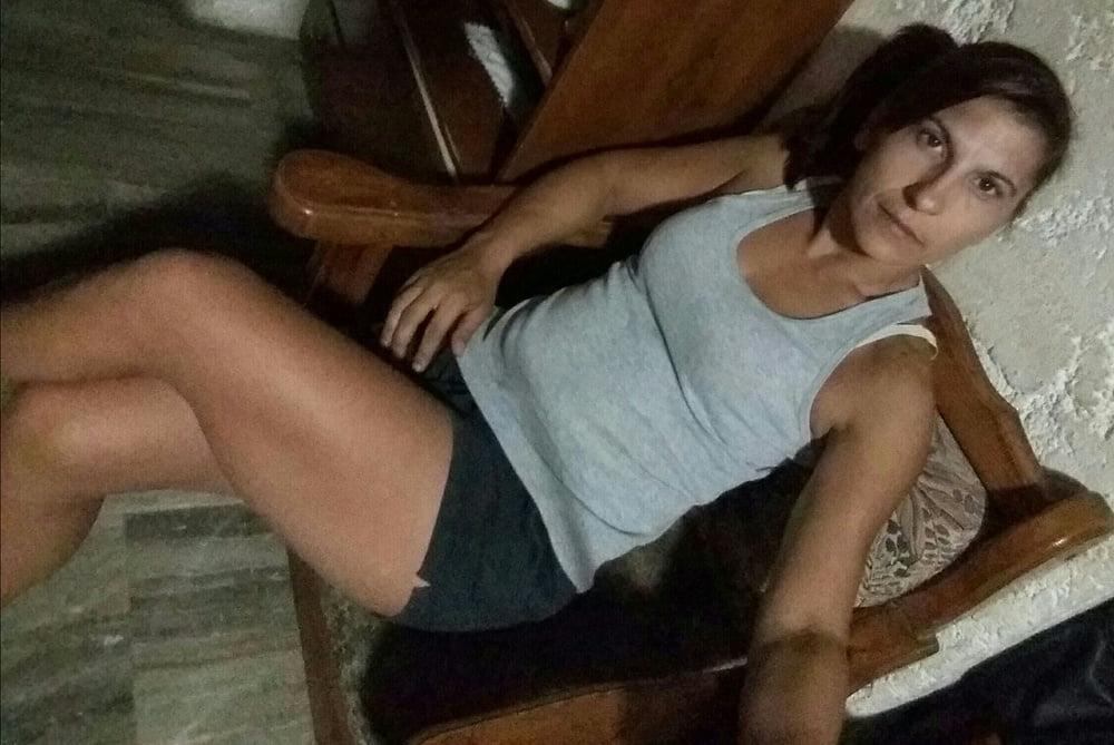 25P Greek MILF from social Media : Zoi