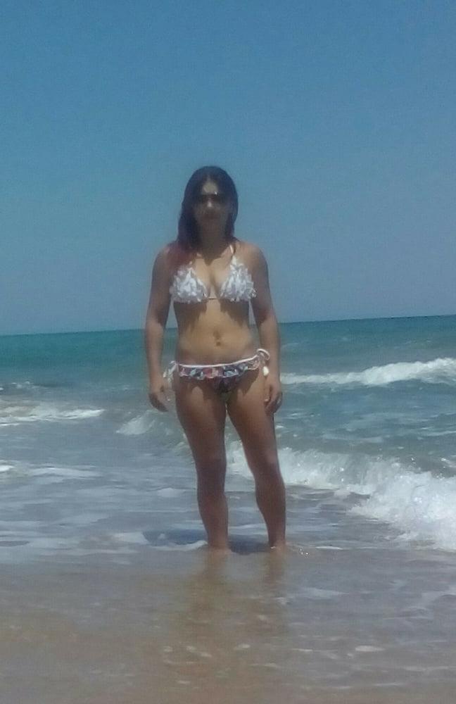 25P Greek MILF from social Media : Zoi