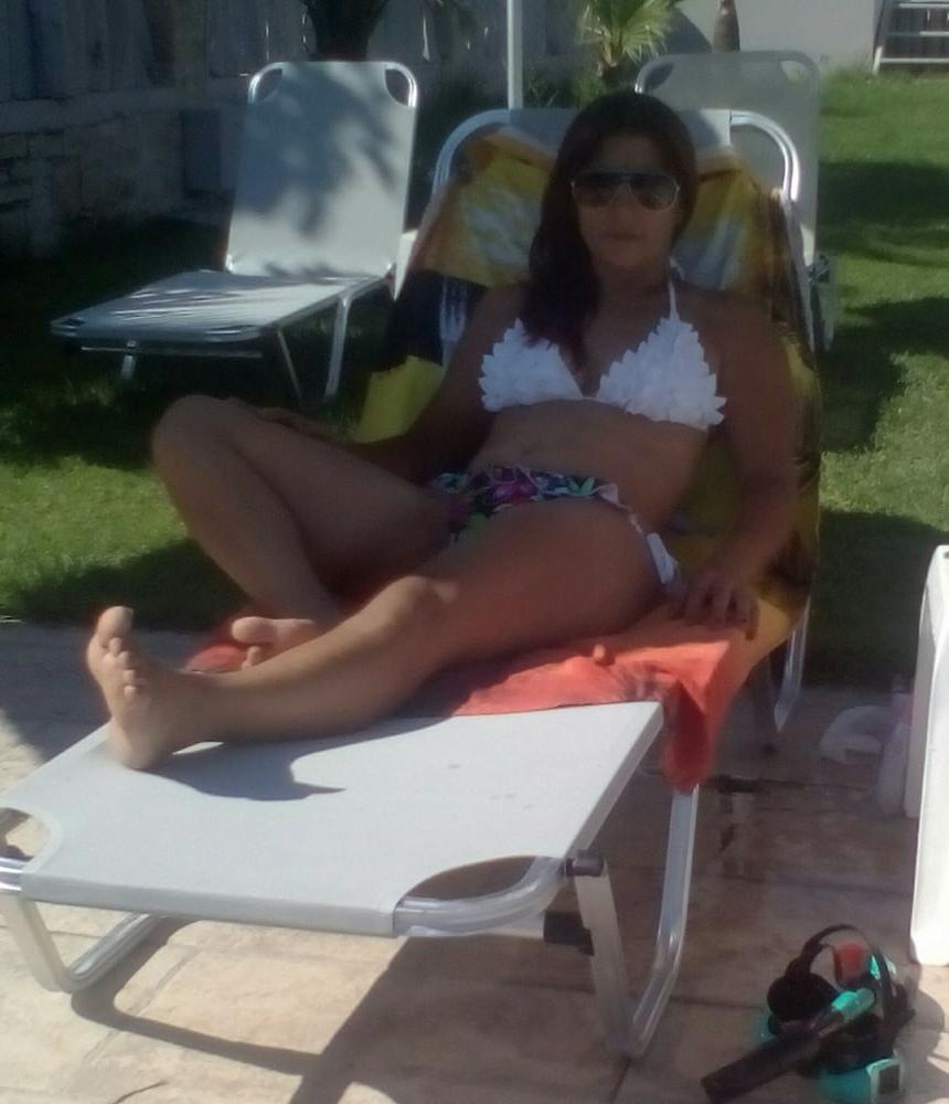 25P Greek MILF from social Media : Zoi