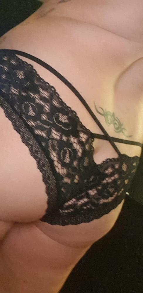 25P Amateur Panty Girls, Wives, and Sluts to Wank To