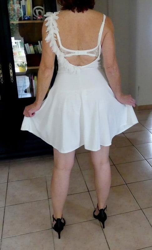 25P New French Milf Vendeuse - part 3