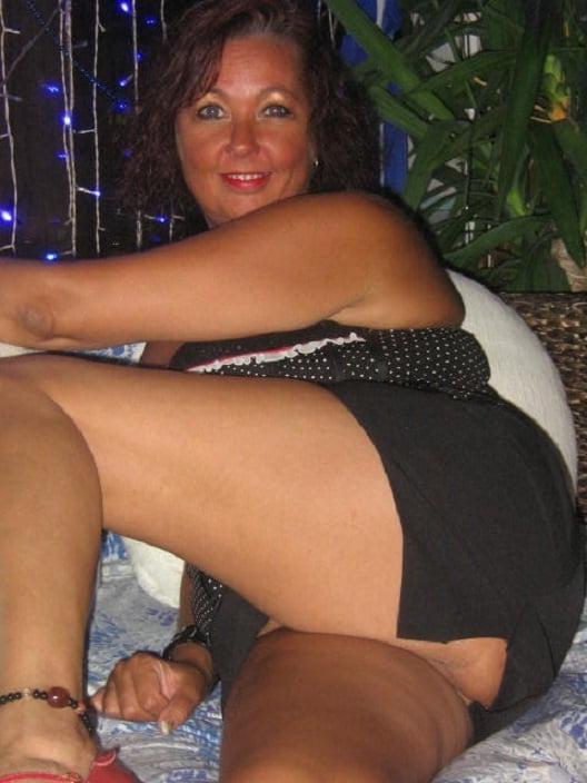 25P Filthy milf whore nympho katy