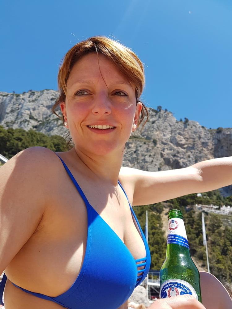 25P EXPOSED SLUT MILF ITALIAN
