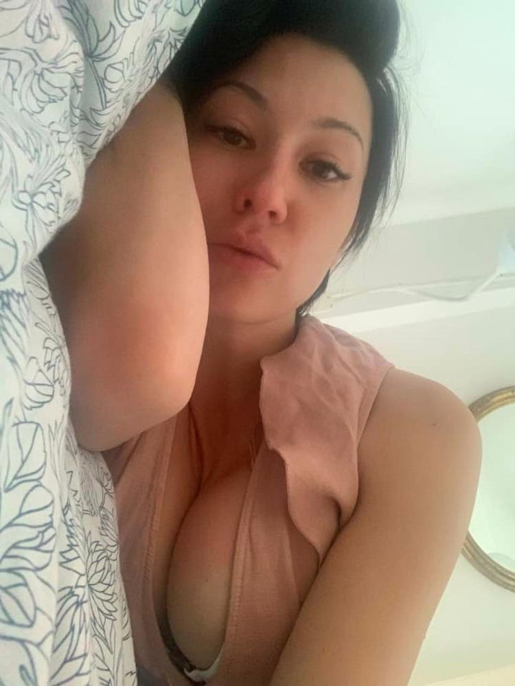 25P Hot Milf Stepmommy