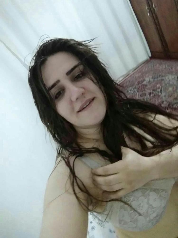 8P Irani 34 MILF nude ( iran - Iranian )