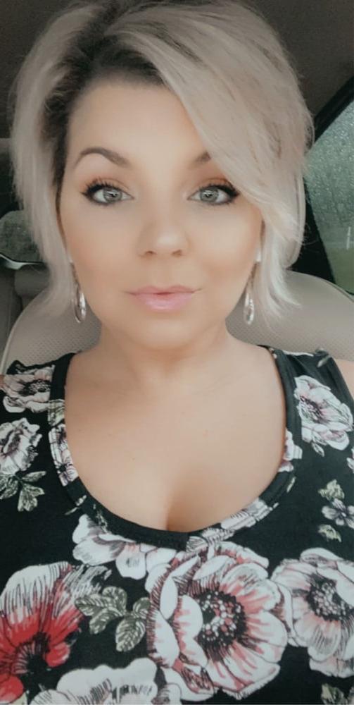 25P Hot and Sexy Milf