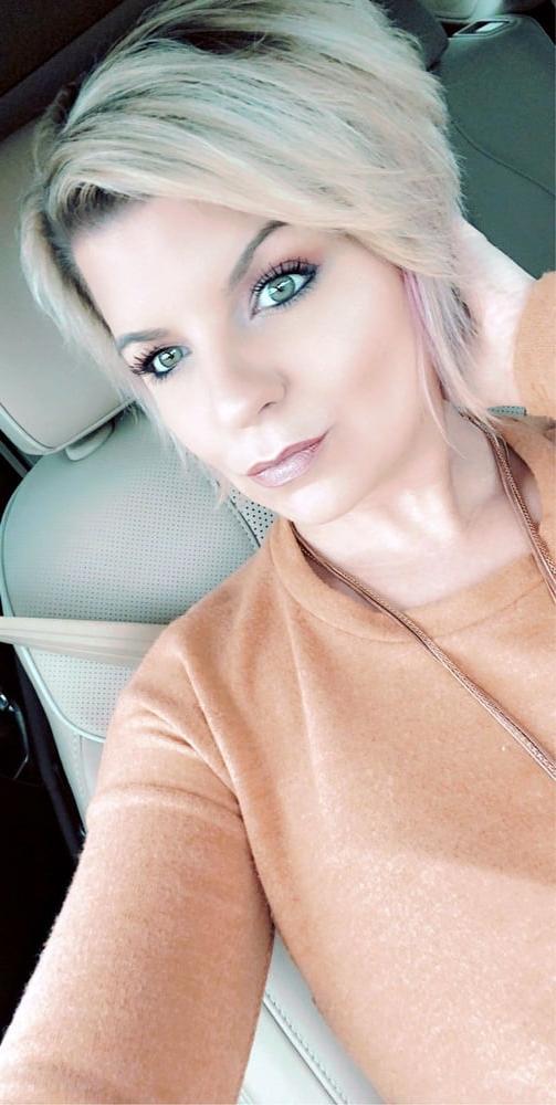 25P Hot and Sexy Milf