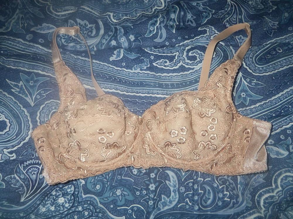 25P Becky's Bra's