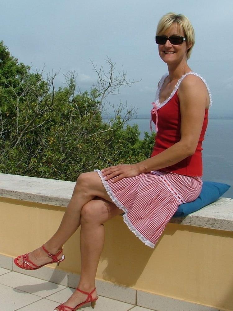 11P German Outdoor Exhib Milf Renate
