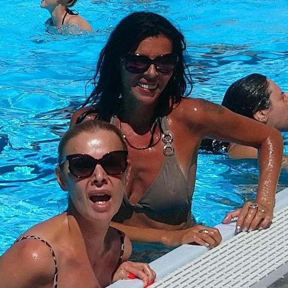 25P Serbian hot slut skinny milf mom Neda Vajdic