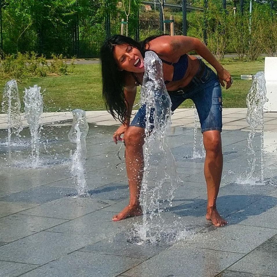 25P Serbian hot slut skinny milf mom Neda Vajdic