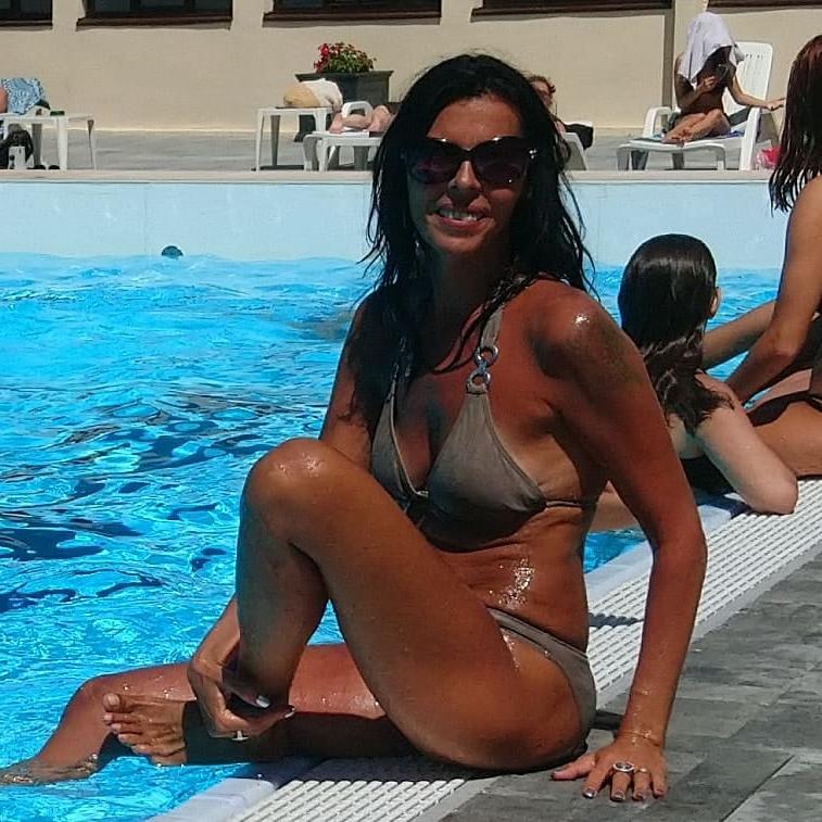 25P Serbian hot slut skinny milf mom Neda Vajdic