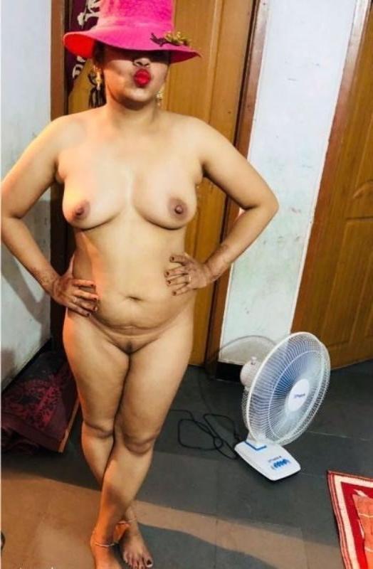 12P Sri Lankan Milf YouTube Star - Ape Amma Leaked