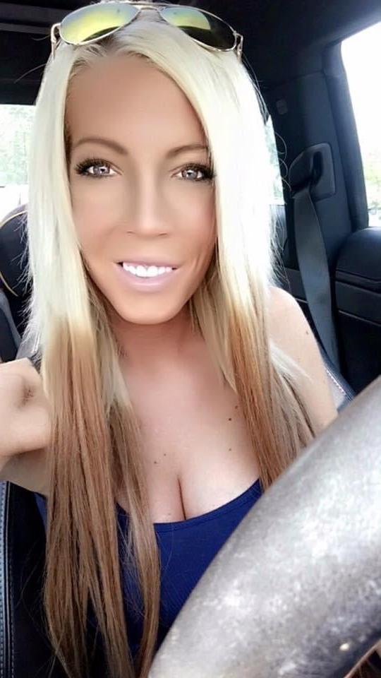 25P Tan Perky Boobs New York MILF